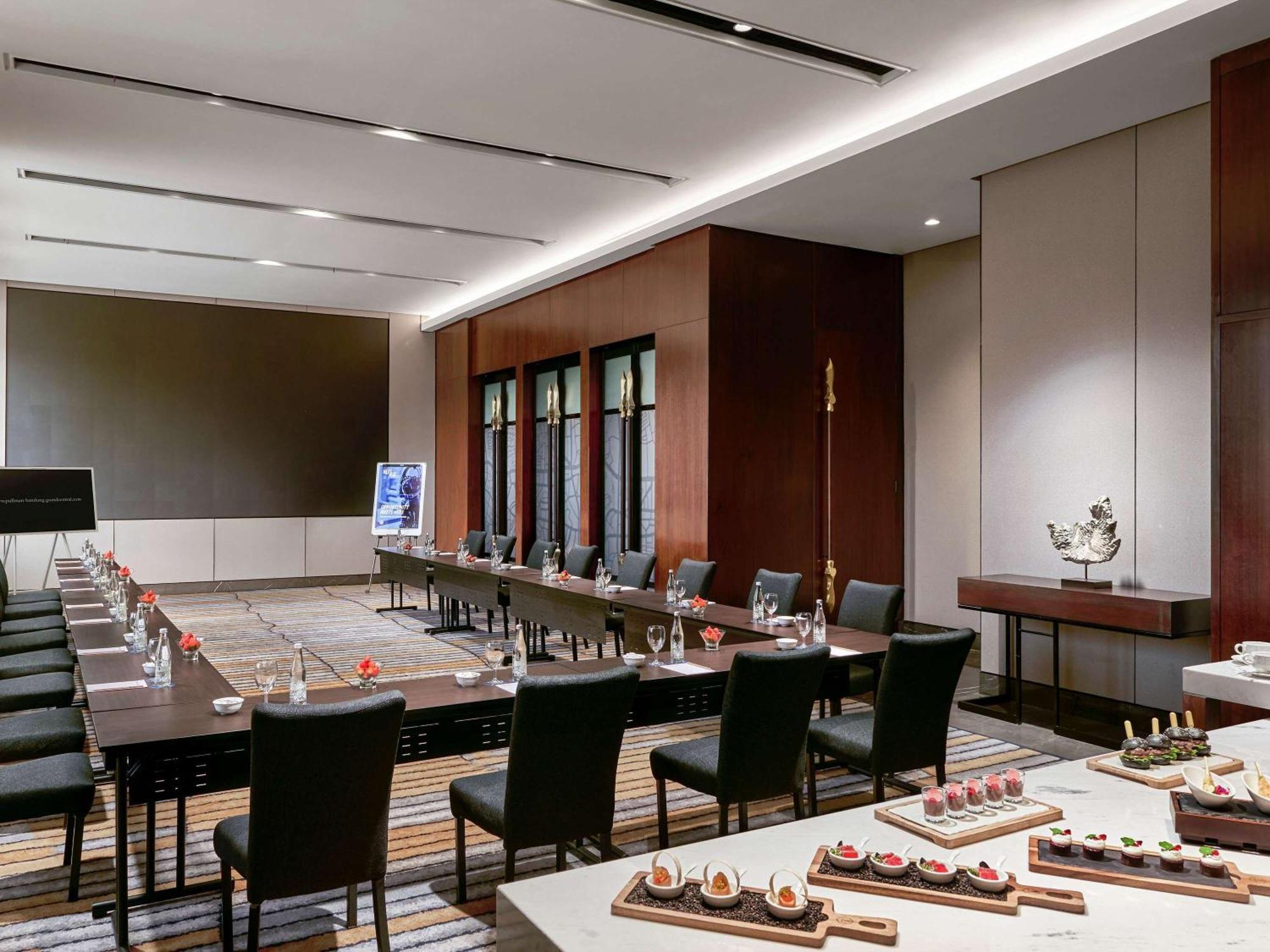 Pullman Bandung Grand Central المظهر الخارجي الصورة
